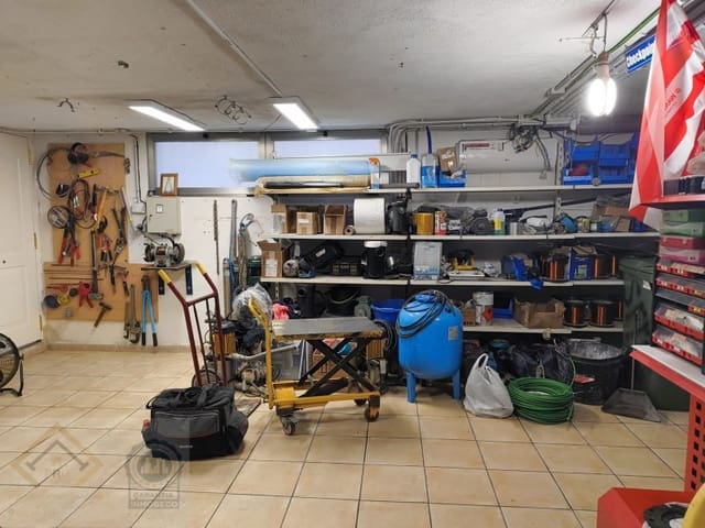 Commercial for sale in Coloma  , La Nucia - € 179,000 (Ref: 9409914)