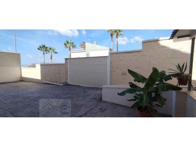 Chalet de 7 habitaciones en Balcón de Finestrat - Terra Marina, Finestrat en venta con garaje - 695.000 € (Ref: 9409920)