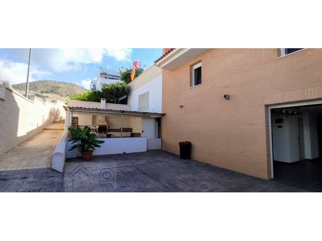 Chalet de 7 habitaciones en Balcón de Finestrat - Terra Marina, Finestrat en venta con garaje - 695.000 € (Ref: 9409920)