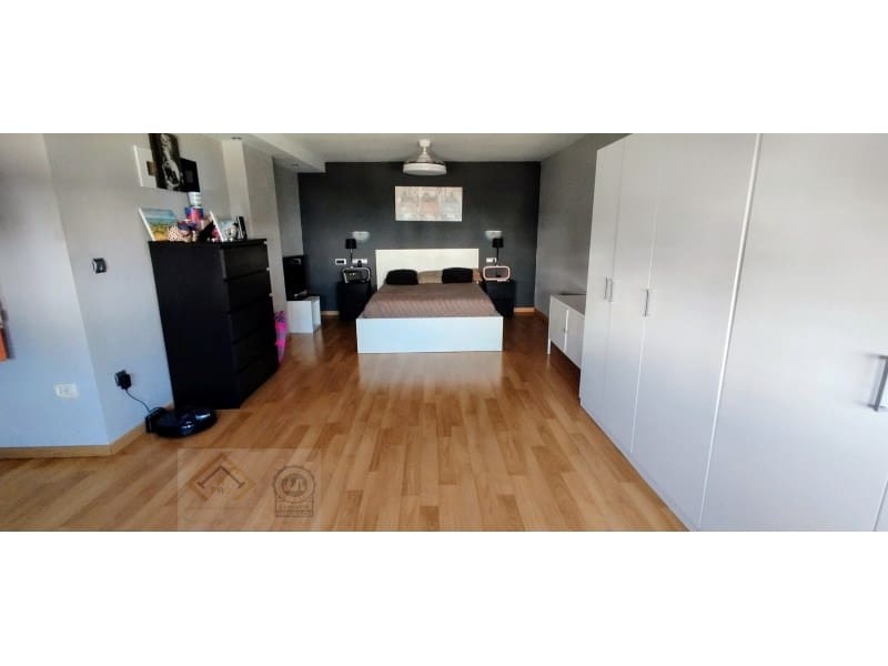 Chalet de 7 habitaciones en Finestrat en venta con garaje - 695.000 € (Ref: 9409920)