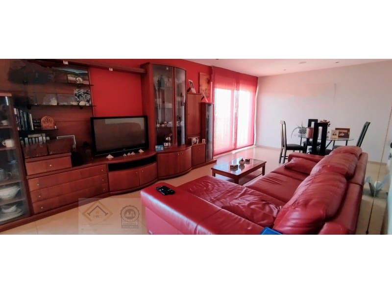 Chalet de 7 habitaciones en Finestrat en venta con garaje - 695.000 € (Ref: 9409920)