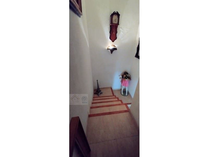 4 soveværelse Villa til salg i La Nucia med garage - € 450.000 (Ref: 9409921)