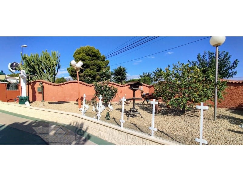 4 soveværelse Villa til salg i La Nucia med garage - € 450.000 (Ref: 9409921)