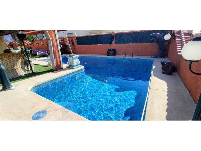 4 soveværelse Villa til salg i La Nucia med garage - € 450.000 (Ref: 9409921)