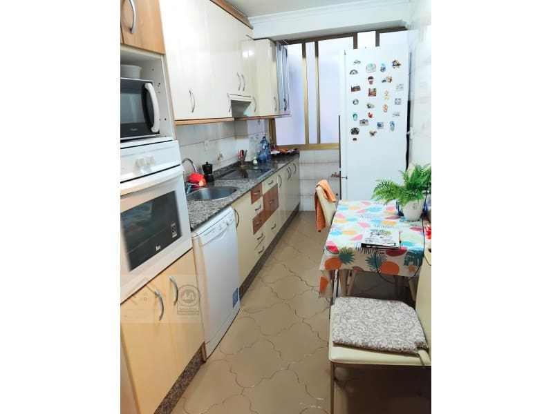 3 bedroom Flat for sale in Benidorm - € 262,000 (Ref: 9414329)