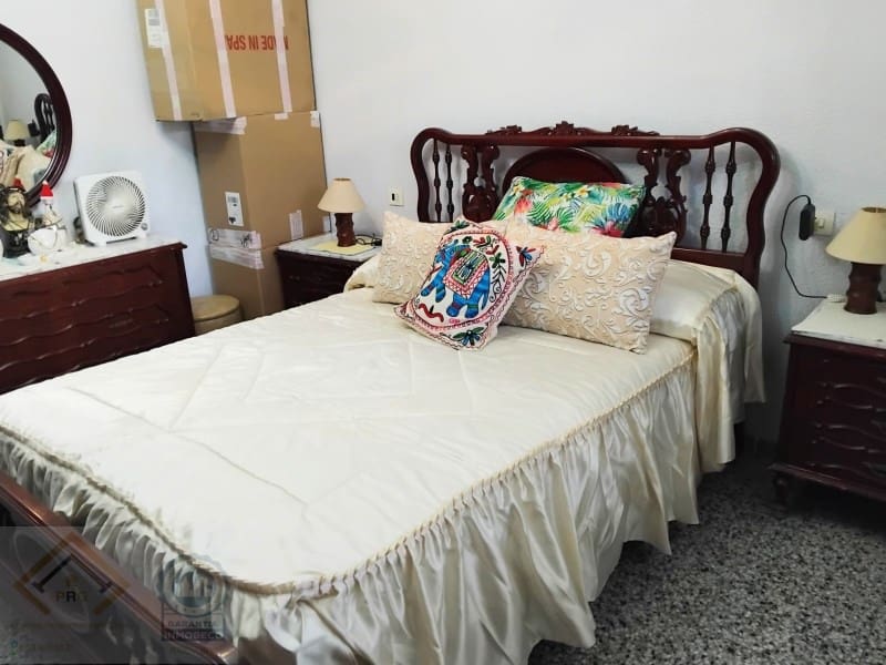 3 bedroom Flat for sale in Benidorm - € 262,000 (Ref: 9414329)