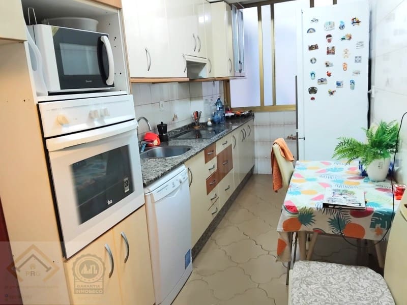 3 bedroom Flat for sale in Benidorm - € 262,000 (Ref: 9414329)
