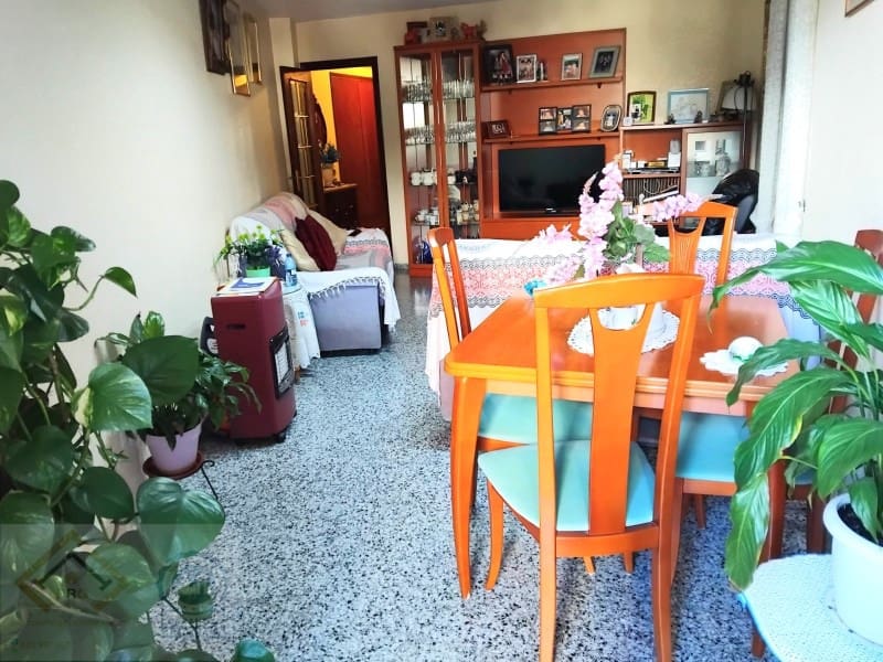 3 bedroom Flat for sale in Benidorm - € 262,000 (Ref: 9414329)