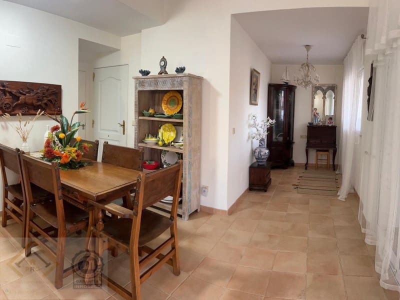 Chalet de 3 habitaciones en Finestrat en venta con garaje - 340.000 € (Ref: 9449341)