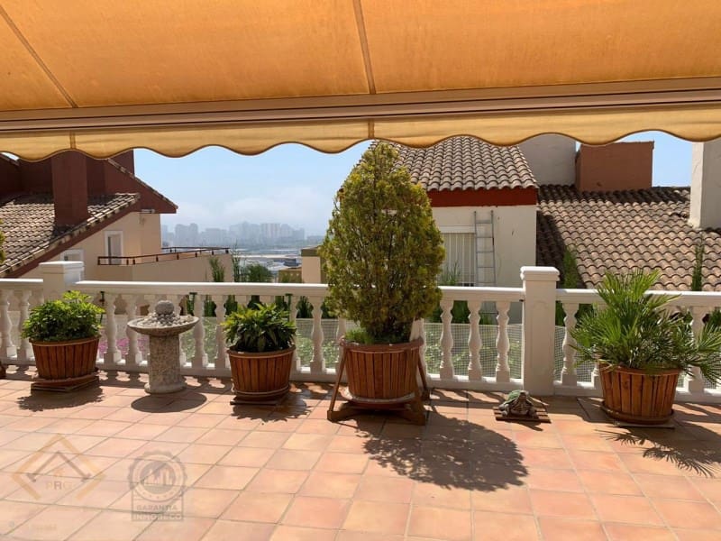 Chalet de 3 habitaciones en Finestrat en venta con garaje - 340.000 € (Ref: 9449341)