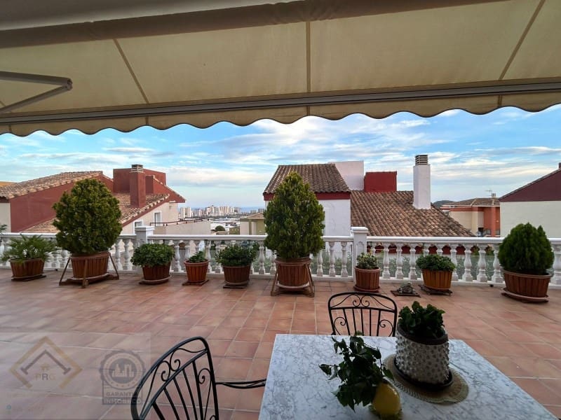 Chalet de 3 habitaciones en Finestrat en venta con garaje - 340.000 € (Ref: 9449341)