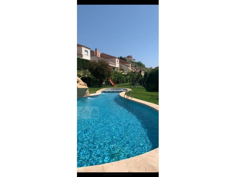 Chalet de 3 habitaciones en Finestrat en venta con garaje - 340.000 € (Ref: 9449341)