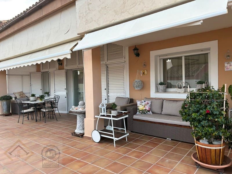 Chalet de 3 habitaciones en Finestrat en venta con garaje - 340.000 € (Ref: 9449341)