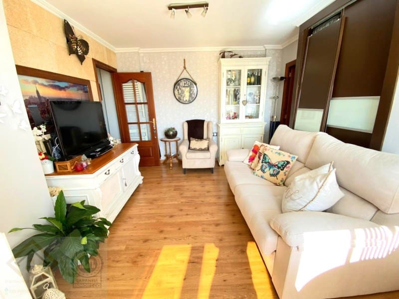 2 chambre Appartement à vendre à Benidorm avec garage - 205 000 € (Ref: 9452163)