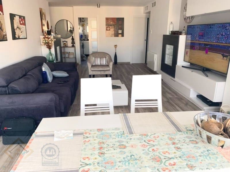 3 bedroom Flat for sale in Benidorm with pool garage - € 485,000 (Ref: 9468519)