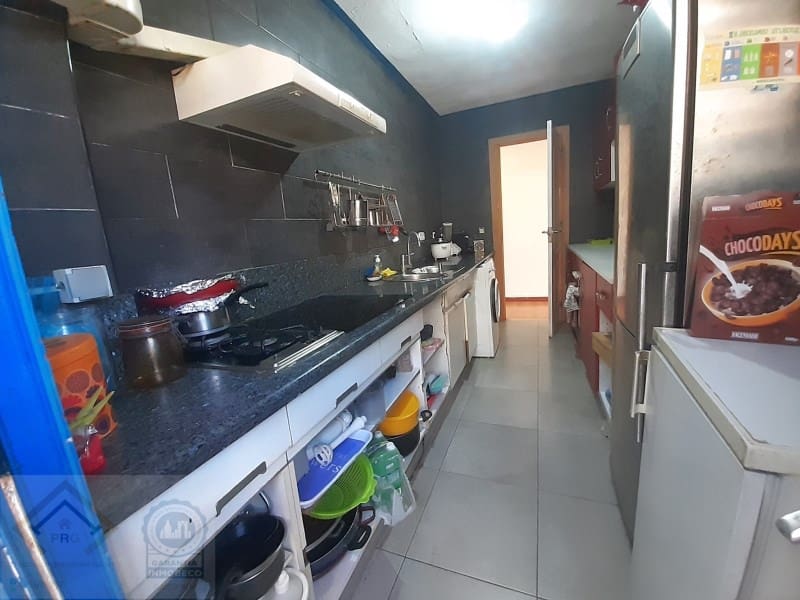 3 bedroom Flat for sale in Benidorm - € 250,000 (Ref: 9470418)