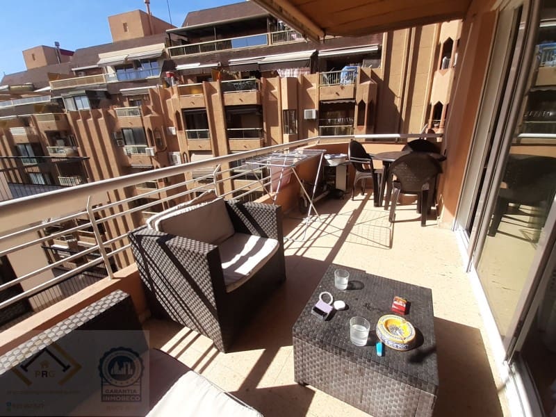 3 bedroom Flat for sale in Benidorm - € 250,000 (Ref: 9470418)