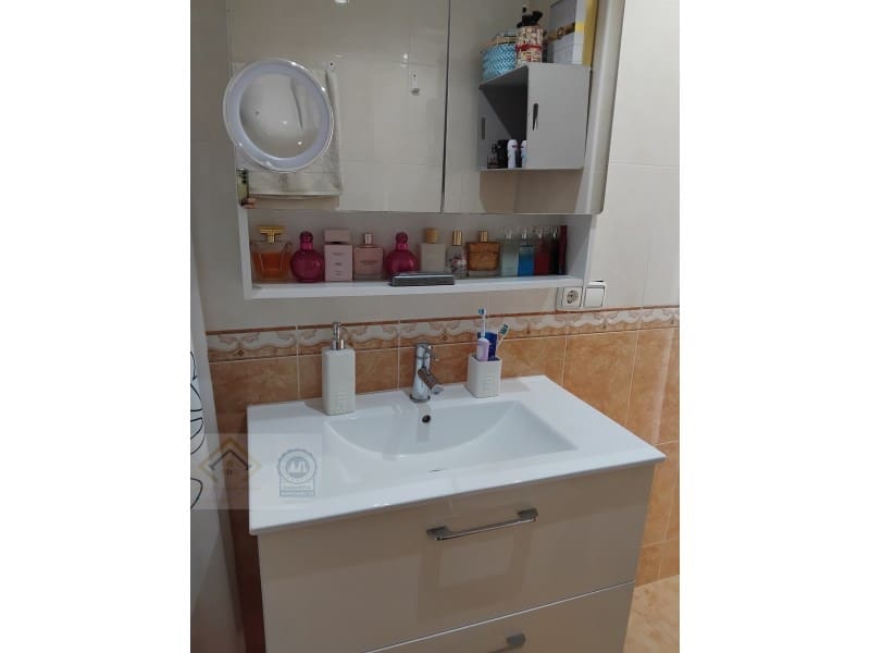 2 sypialnia Apartament na sprzedaż w Benidorm z basenem garażem - 198 000 € (Ref: 9509396)