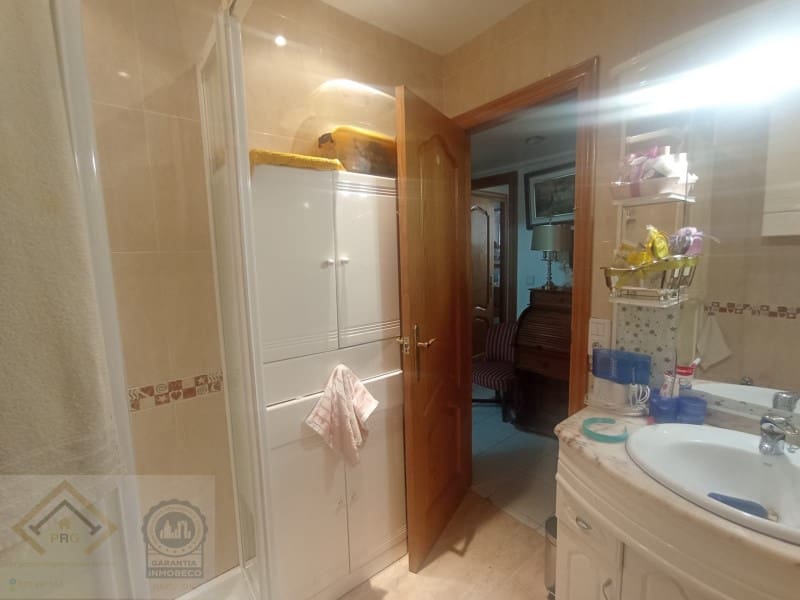 4 quarto Apartamento para venda em Benidorm - 306 000 € (Ref: 9519010)