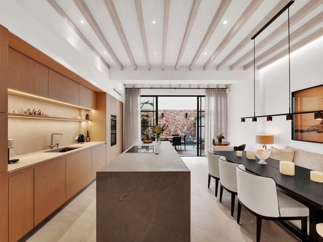 3 soverom Hus til salgs i Santa Catalina, Palma de Mallorca med svømmebasseng - € 2 300 000 (Ref: 9961477)