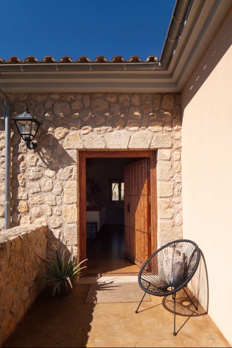3 bedroom Villa for sale in Puigpunyent with pool garage - € 1,900,000 (Ref: 9968887)