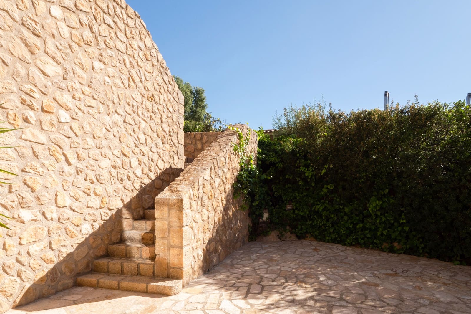 3 bedroom Villa for sale in Puigpunyent with pool garage - € 1,900,000 (Ref: 9968887)