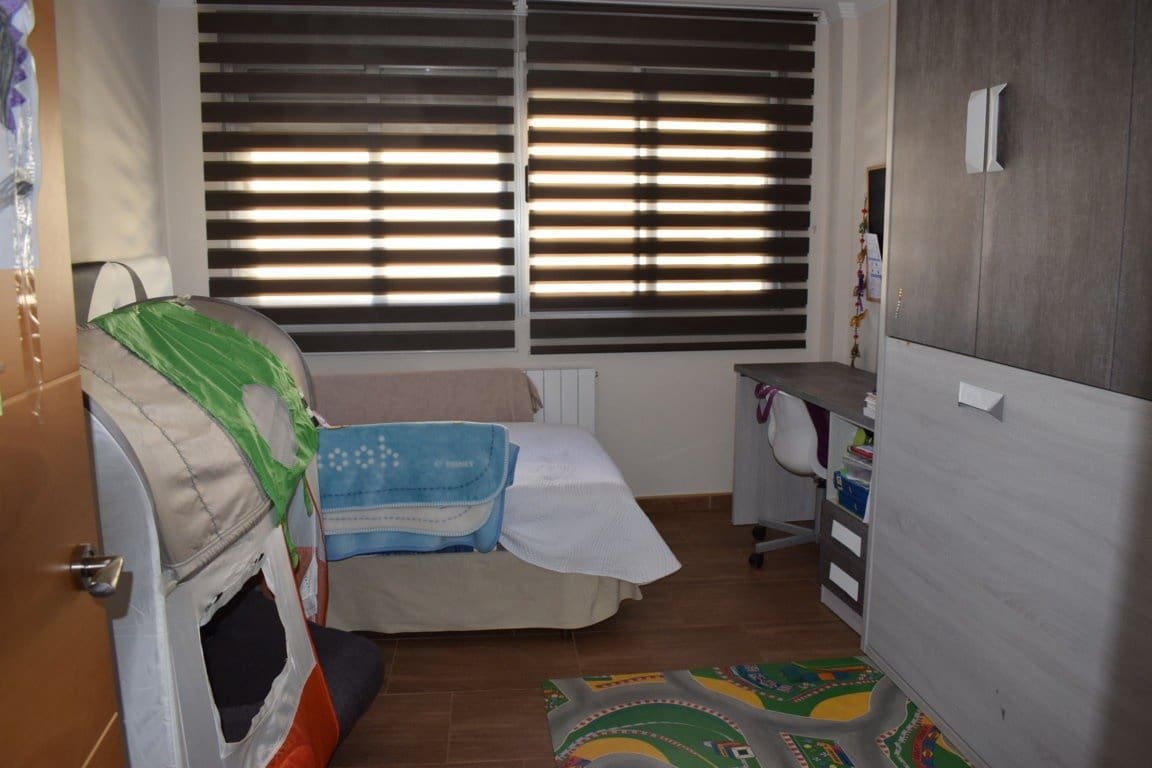 3 chambre Maison de Ville à vendre à Casinos avec garage - 198 000 € (Ref: 7988808)