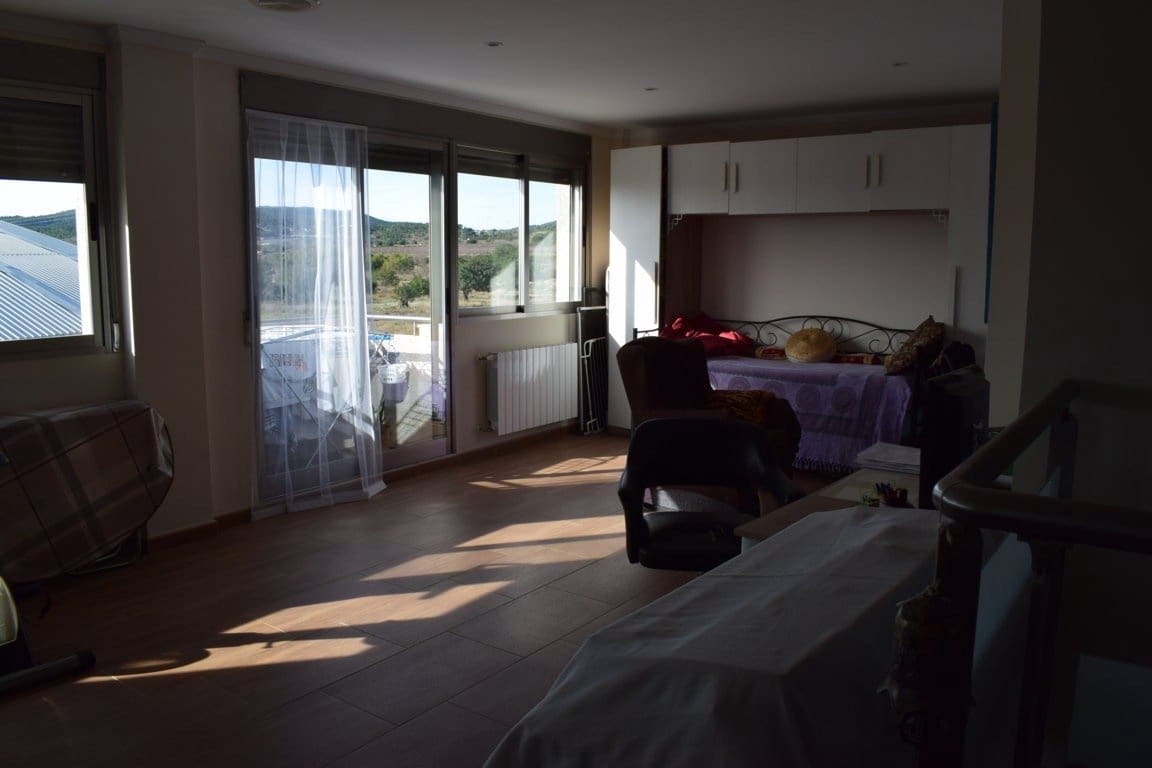 3 chambre Maison de Ville à vendre à Casinos avec garage - 198 000 € (Ref: 7988808)