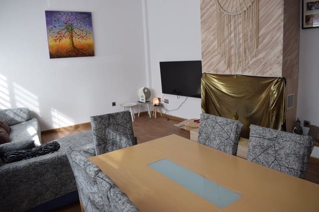 3 bedroom Townhouse for sale in Casinos with garage - € 198,000 (Ref: 7988808)