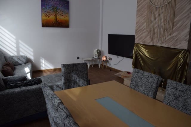 3 bedroom Townhouse for sale in Casinos with garage - € 198,000 (Ref: 7988808)