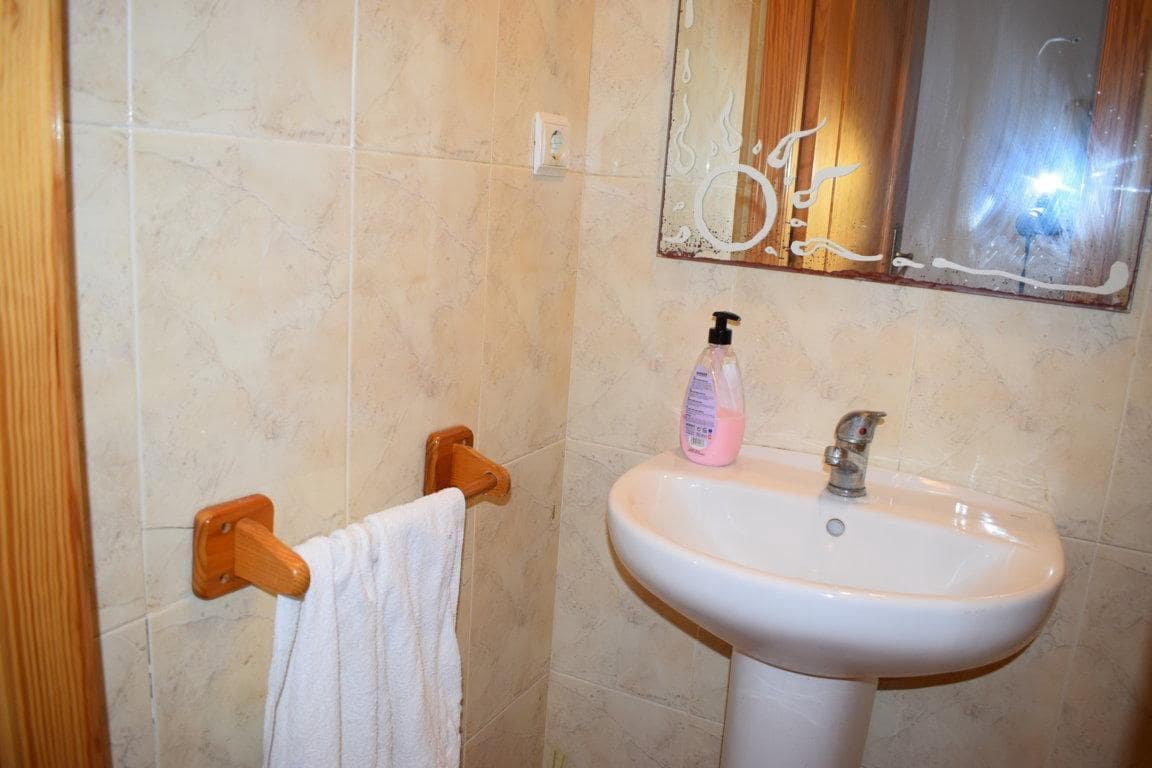 4 bedroom Terraced Villa for sale in Serra with garage - € 275,000 (Ref: 7994764)