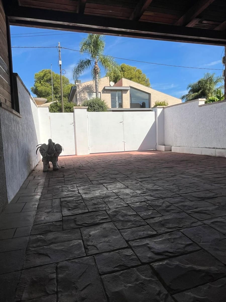 4 bedroom Terraced Villa for sale in Serra with garage - € 275,000 (Ref: 7994764)