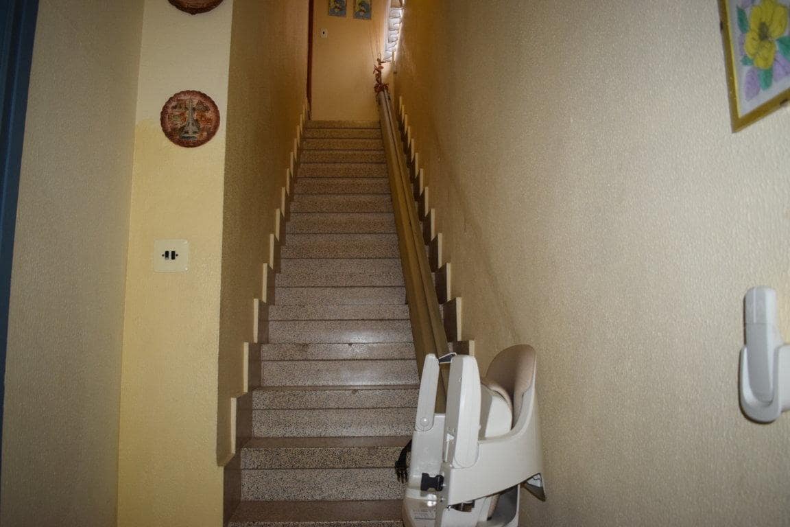 5 soverom Villa til salgs i Casinos med garasje - € 249 900 (Ref: 8101629)