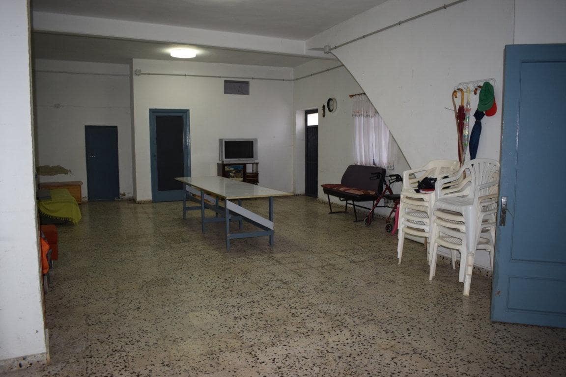 5 soverom Villa til salgs i Casinos med garasje - € 249 900 (Ref: 8101629)