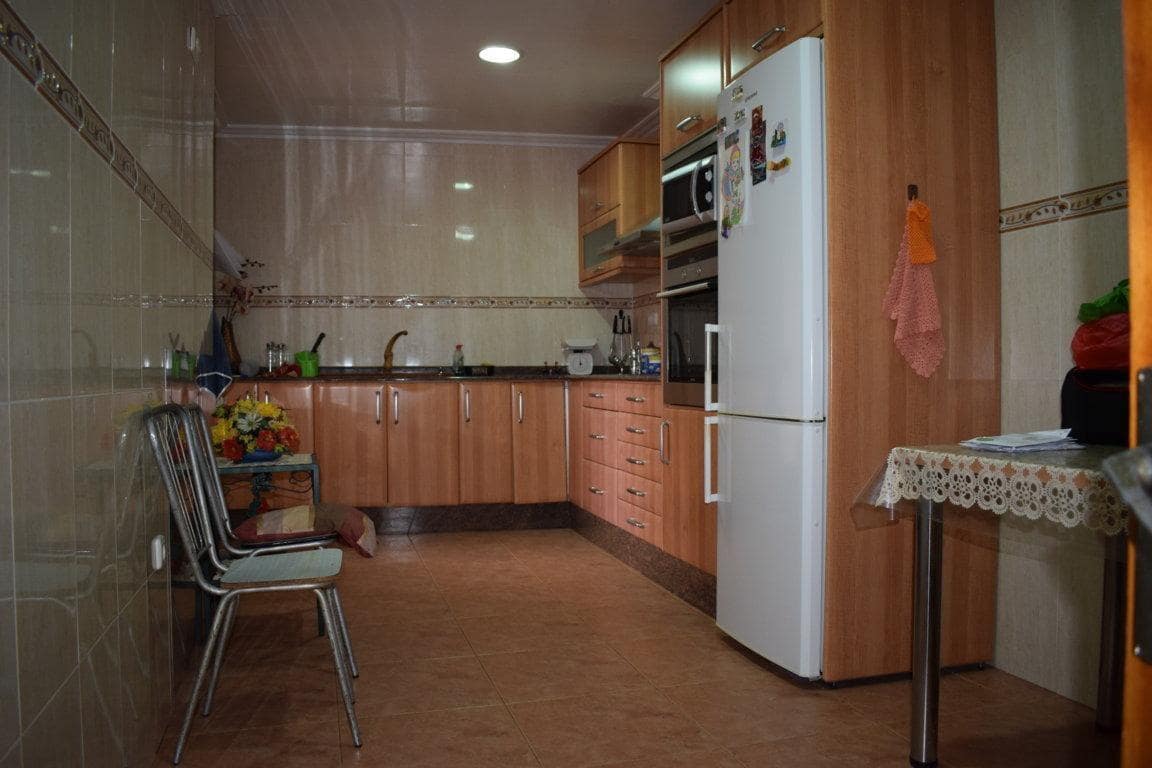 5 soverom Villa til salgs i Casinos med garasje - € 249 900 (Ref: 8101629)