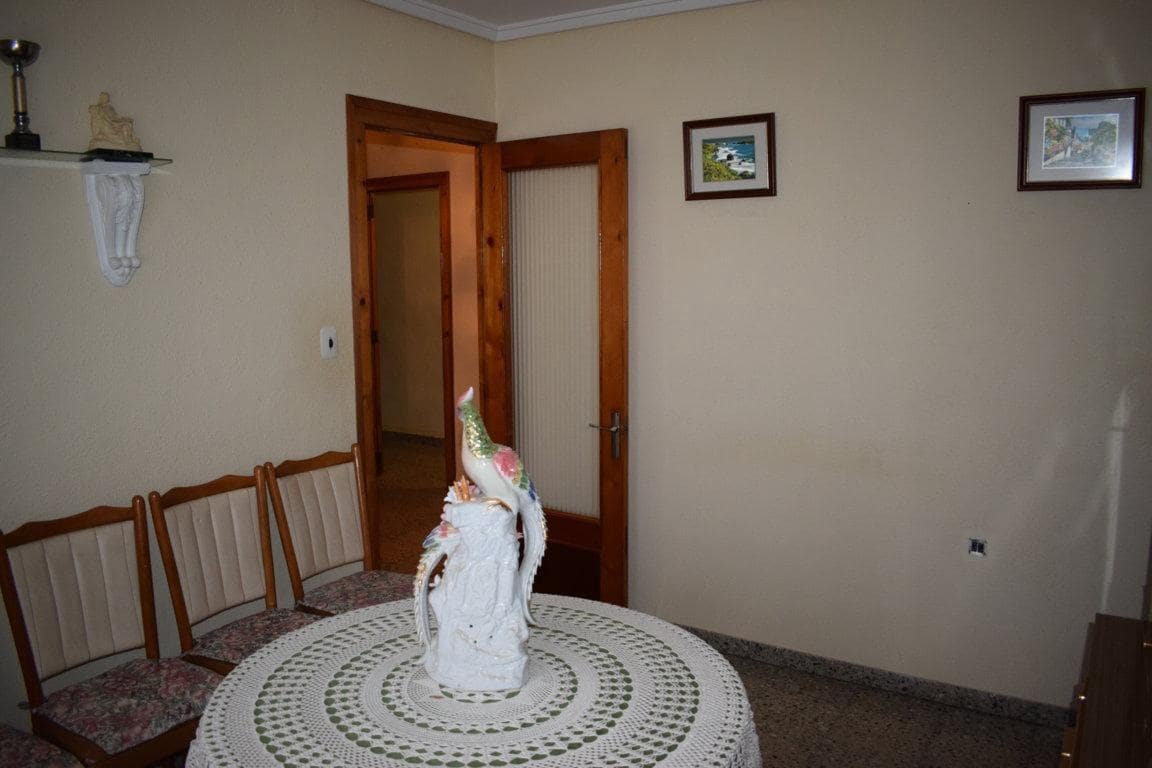 5 soverom Villa til salgs i Casinos med garasje - € 249 900 (Ref: 8101629)