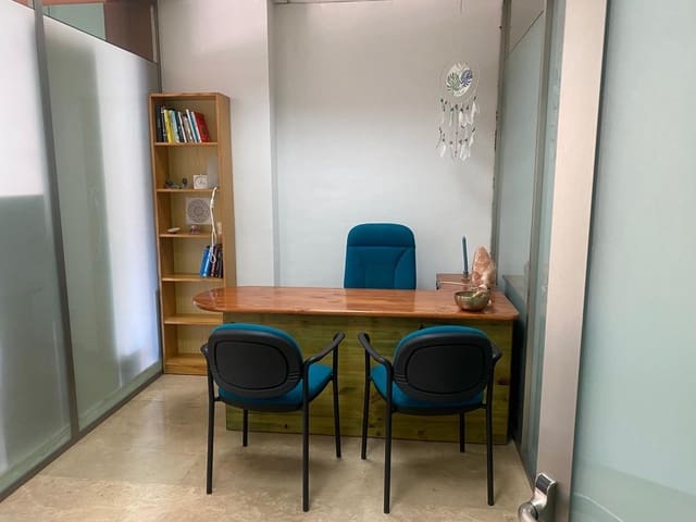 Office for sale in Torrent - € 165,000 (Ref: 8244199)