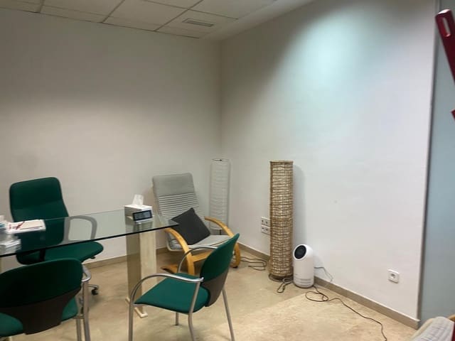 Office for sale in Torrent - € 165,000 (Ref: 8244199)