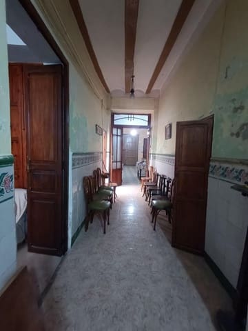 6 bedroom Townhouse for sale in Llíria - € 179,900 (Ref: 8670329)