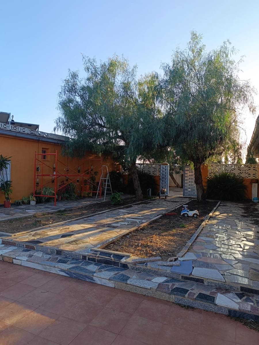 7 soveværelse Finca/Landehus til salg i Lliria med swimmingpool garage - € 490.000 (Ref: 8847651)