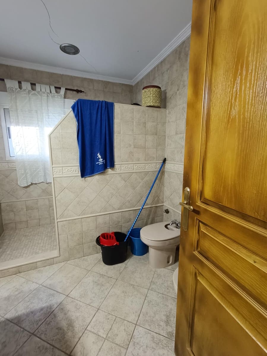 7 soveværelse Finca/Landehus til salg i Lliria med swimmingpool garage - € 490.000 (Ref: 8847651)