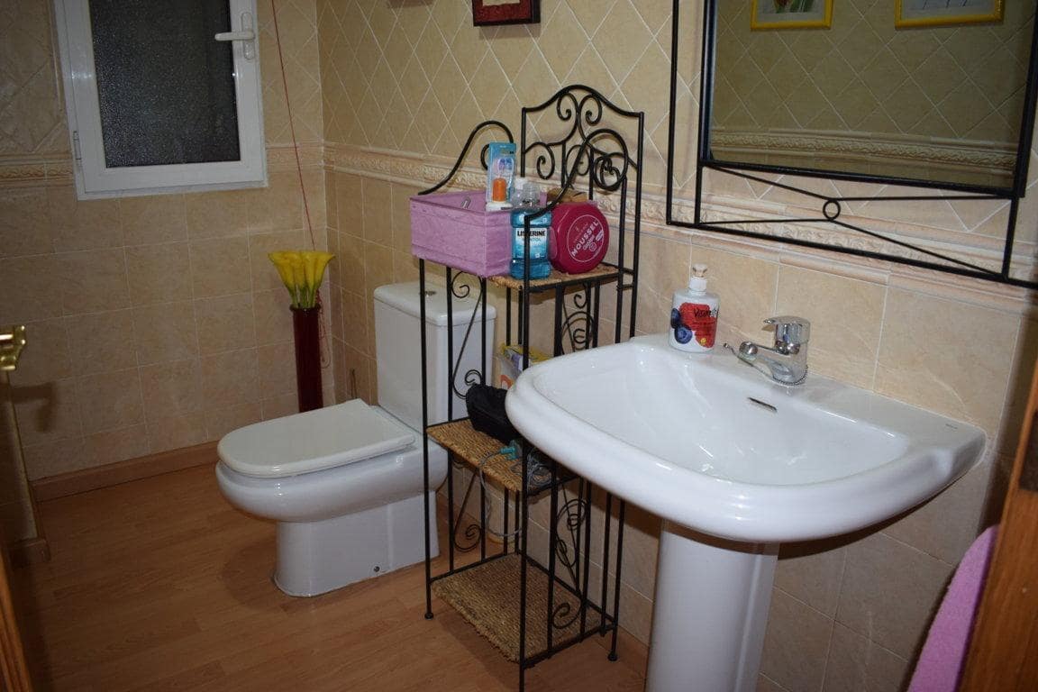 4 soverom Villa til salgs i Lliria med svømmebasseng garasje - € 399 000 (Ref: 9301215)