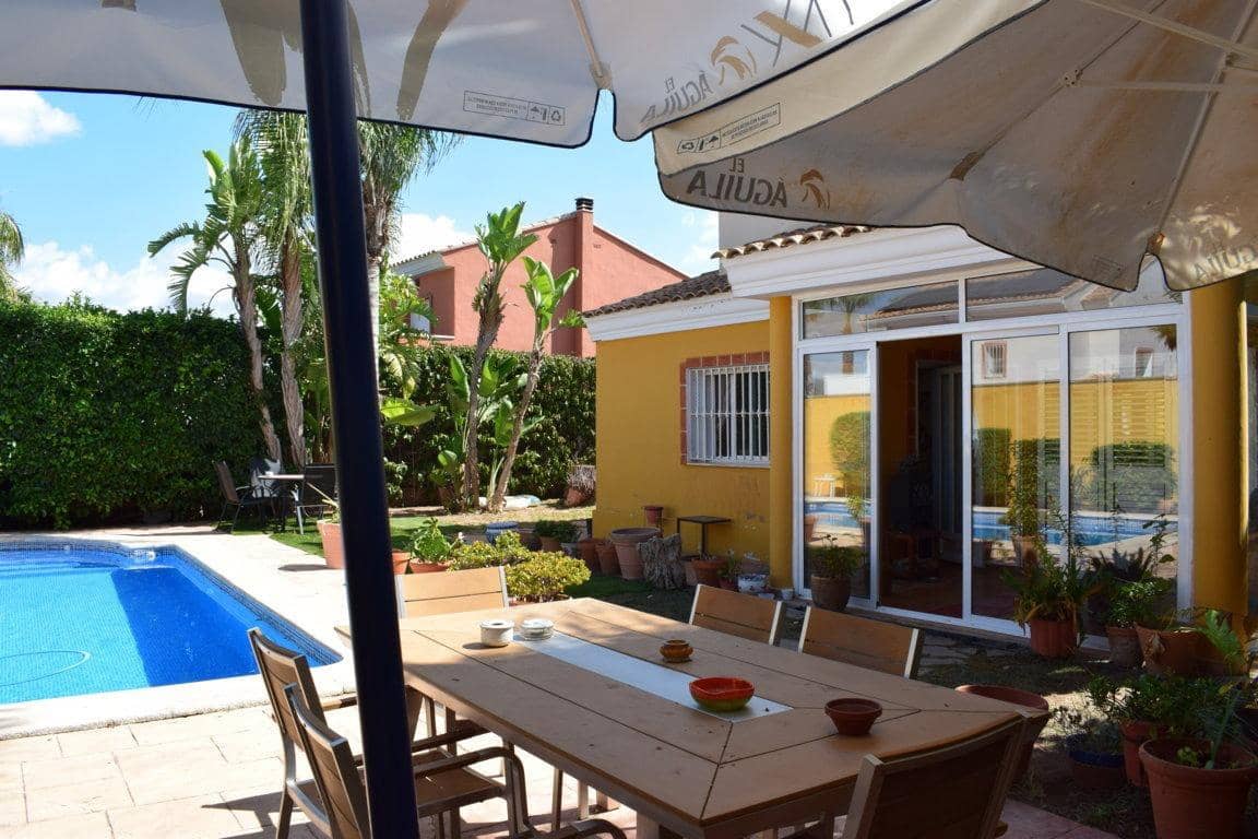 4 soverom Villa til salgs i Lliria med svømmebasseng garasje - € 399 000 (Ref: 9301215)