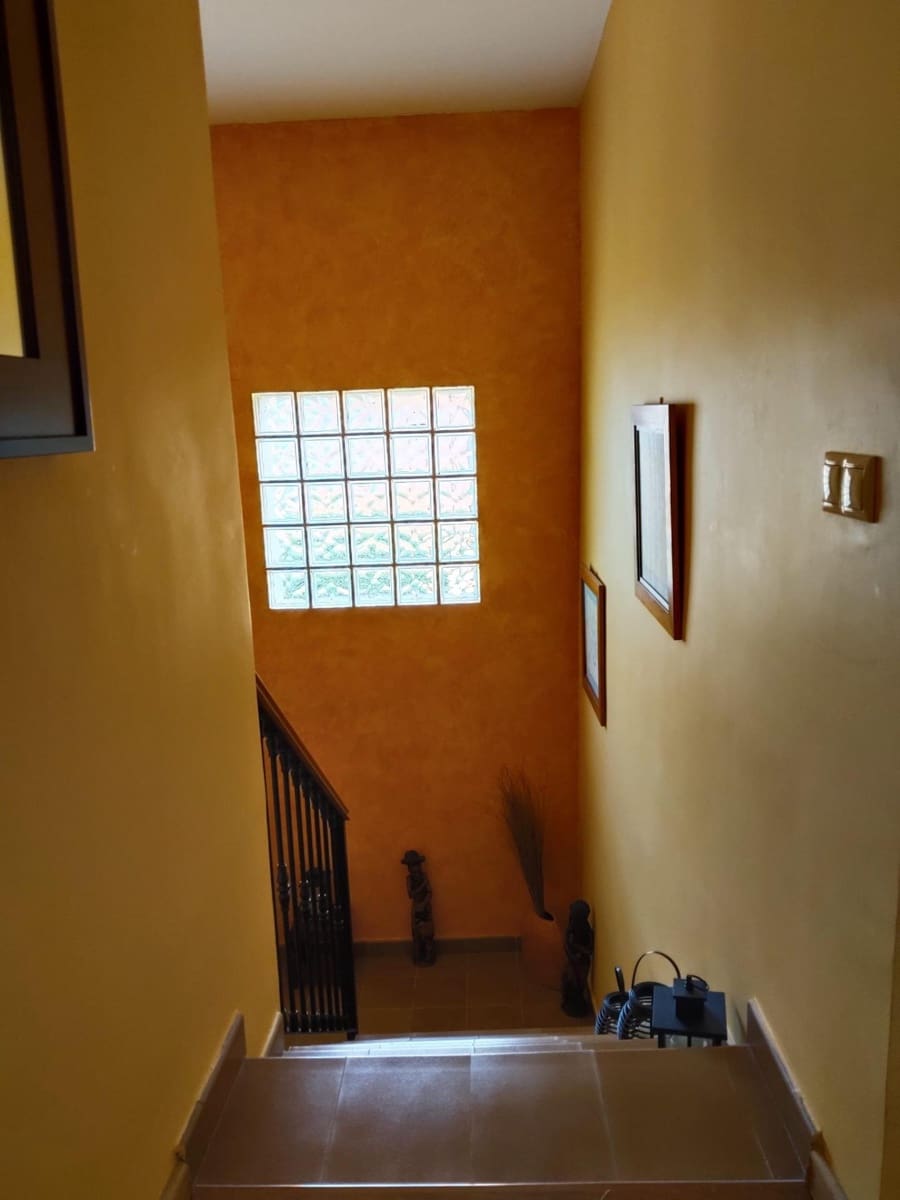 4 soverom Villa til salgs i Lliria med svømmebasseng garasje - € 399 000 (Ref: 9301215)