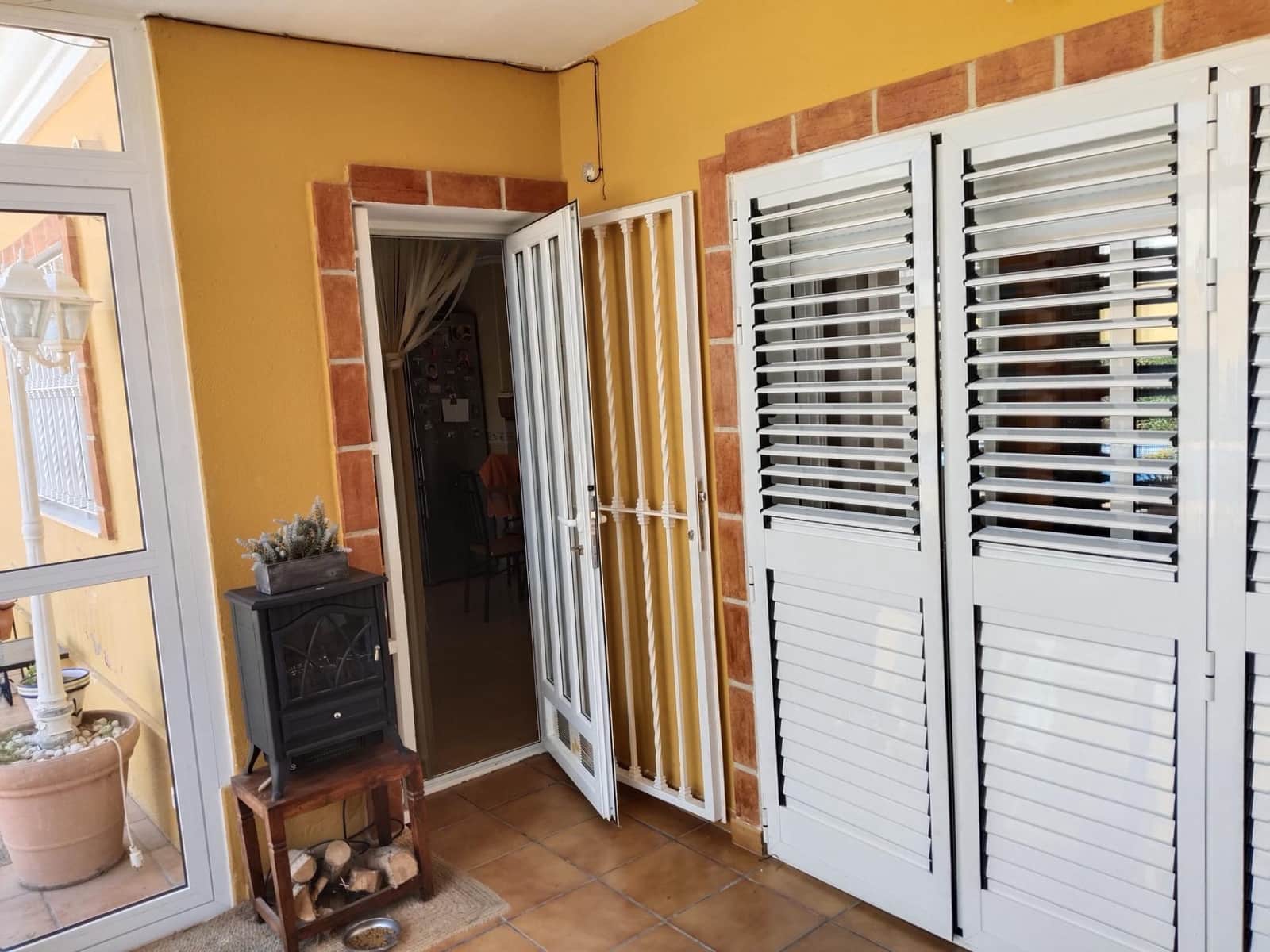 4 soverom Villa til salgs i Lliria med svømmebasseng garasje - € 399 000 (Ref: 9301215)