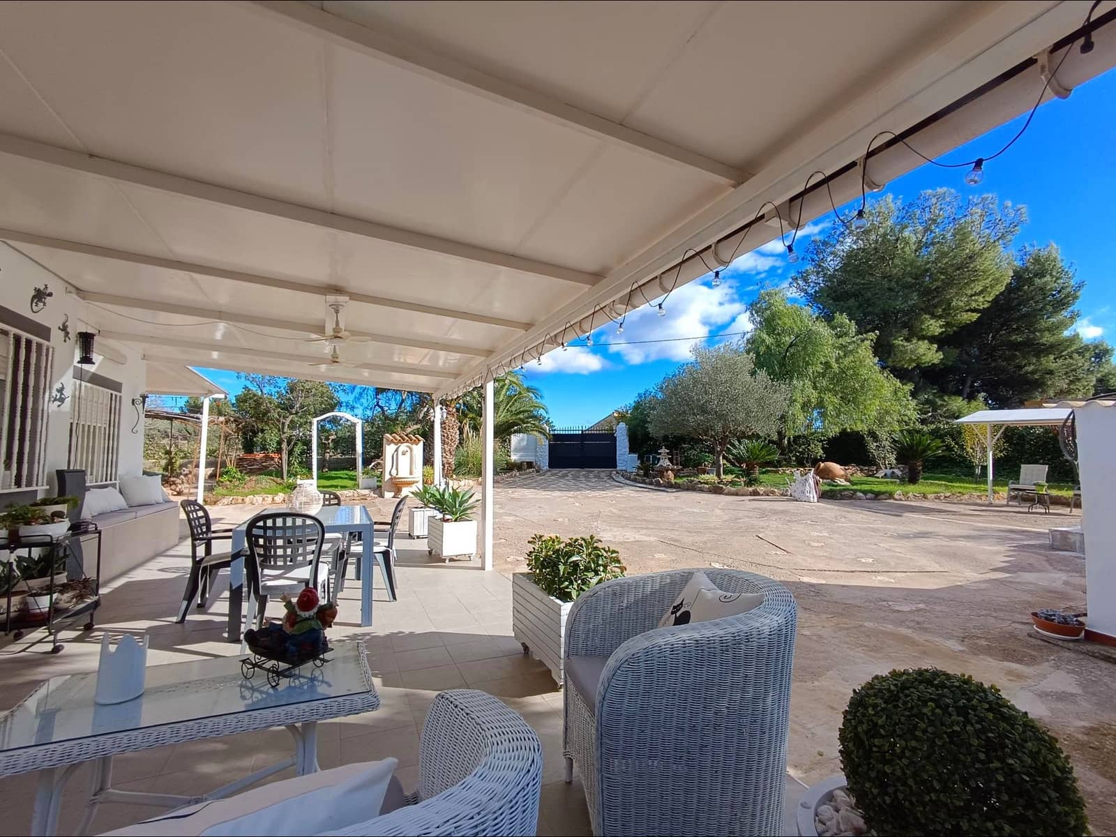 2 slaapkamer Villa te koop in Lliria met zwembad - € 215.000 (Ref: 9385479)