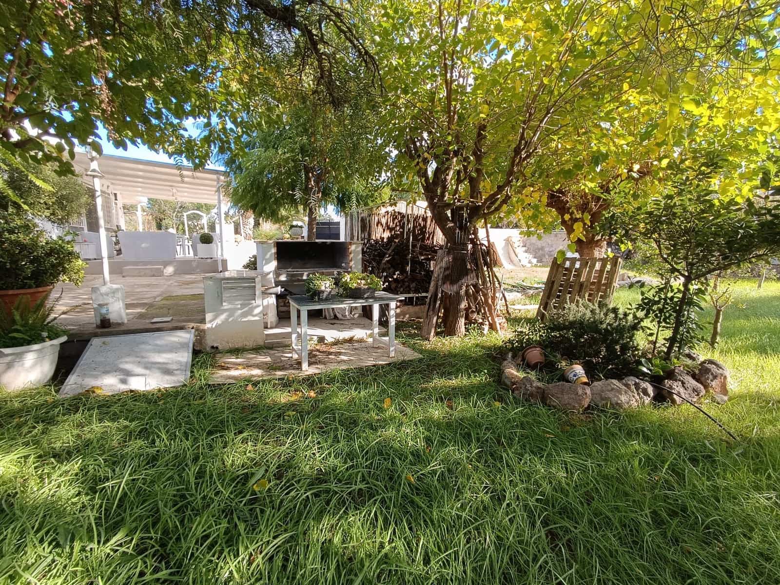 2 slaapkamer Villa te koop in Lliria met zwembad - € 215.000 (Ref: 9385479)