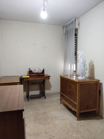 4 sypialnia Mieszkanie na sprzedaż w Llíria - 94 900 € (Ref: 9473087)