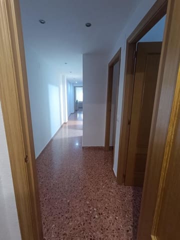 3 makuuhuone Asunto myytävänä paikassa Llíria mukana 
autotalli - 198 000 € (Ref: 9496361)