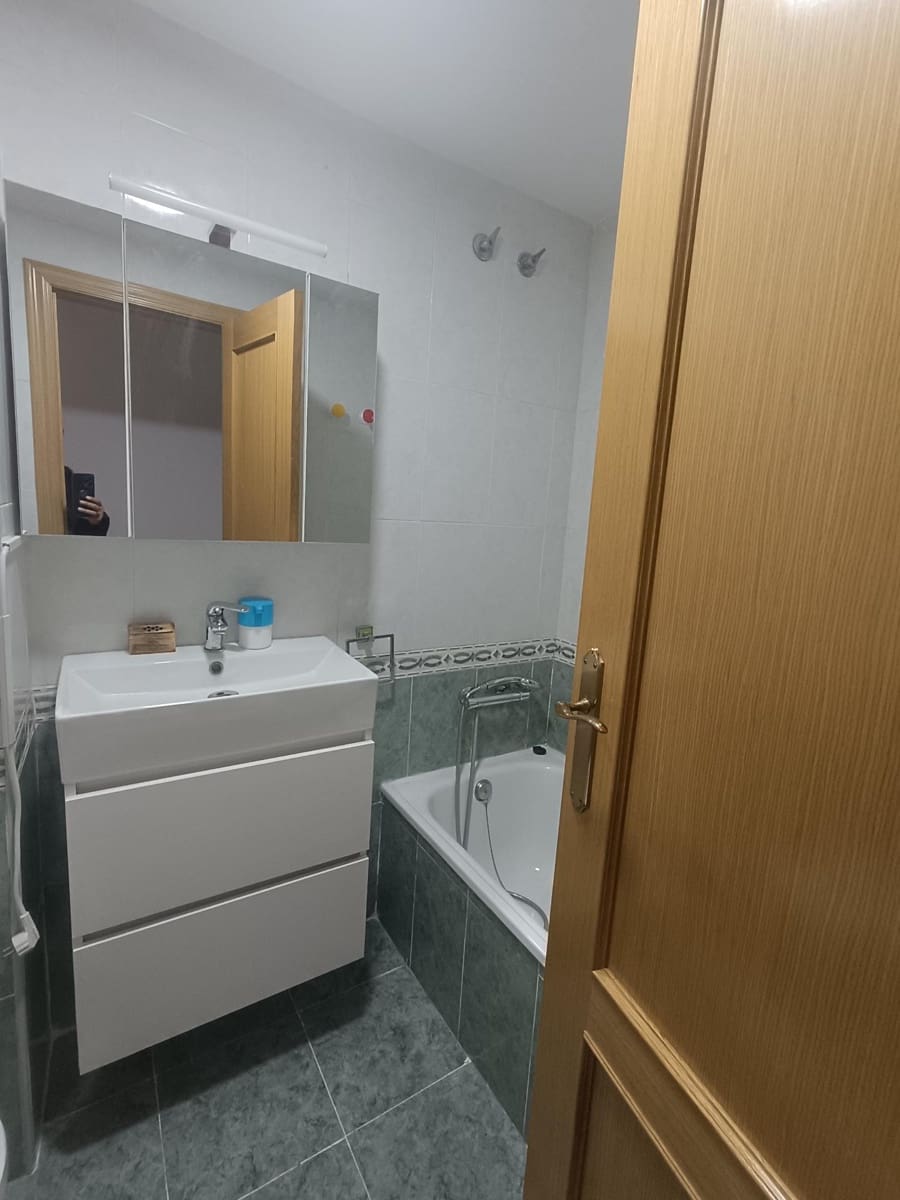 3 makuuhuone Asunto myytävänä paikassa Lliria mukana 
autotalli - 198 000 € (Ref: 9496361)